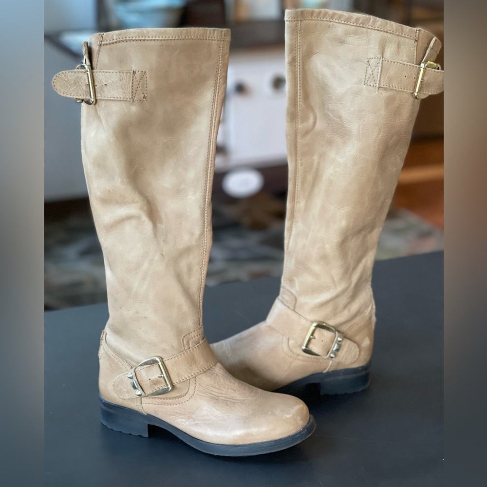 Steve Madden boots sz 9